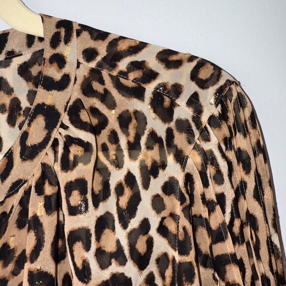 Chicos Leopard Print Button-Up Blouse Size 10 Polyester Long Sleeve Womens - Picture 2 of 6